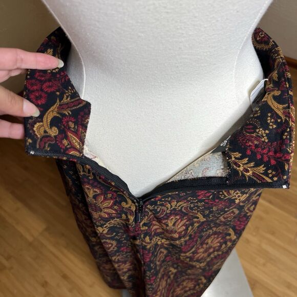 VTG Briggs New York Midi Skirt Womens 10 Black Gold Red Floral Tapestry Boho - Picture 9 of 10